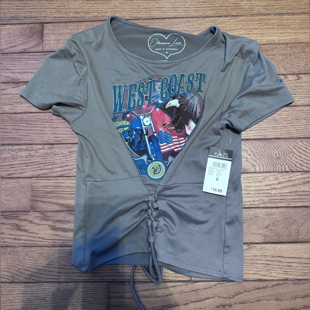 Rue 21 shirt Adult small